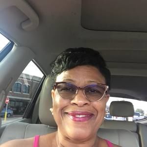 Meet your Posher, Bobbie